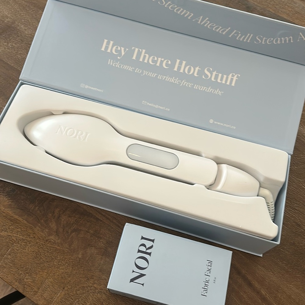 NORI Handheld Steam Iron